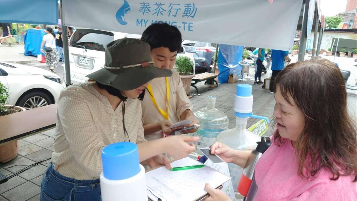 奉茶行動結合「台北霞海城隍文化節」推廣活動_民眾簽到